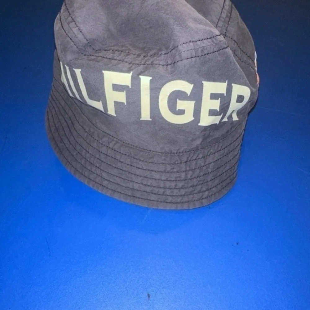 Youth Y2K Hilfiger‎ Bucket Hat reversible blue and orange
